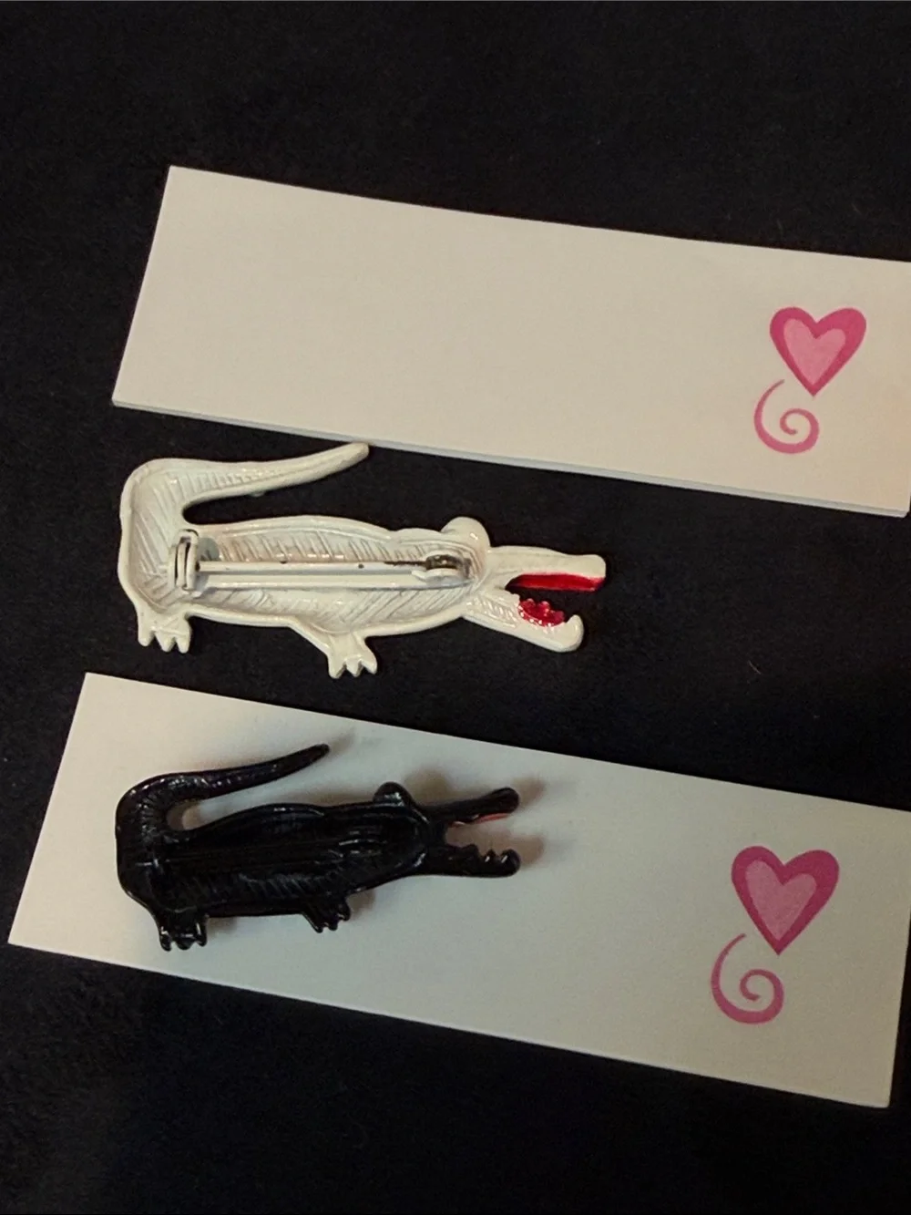 Heart Accent Alligator Brooches- Black & White